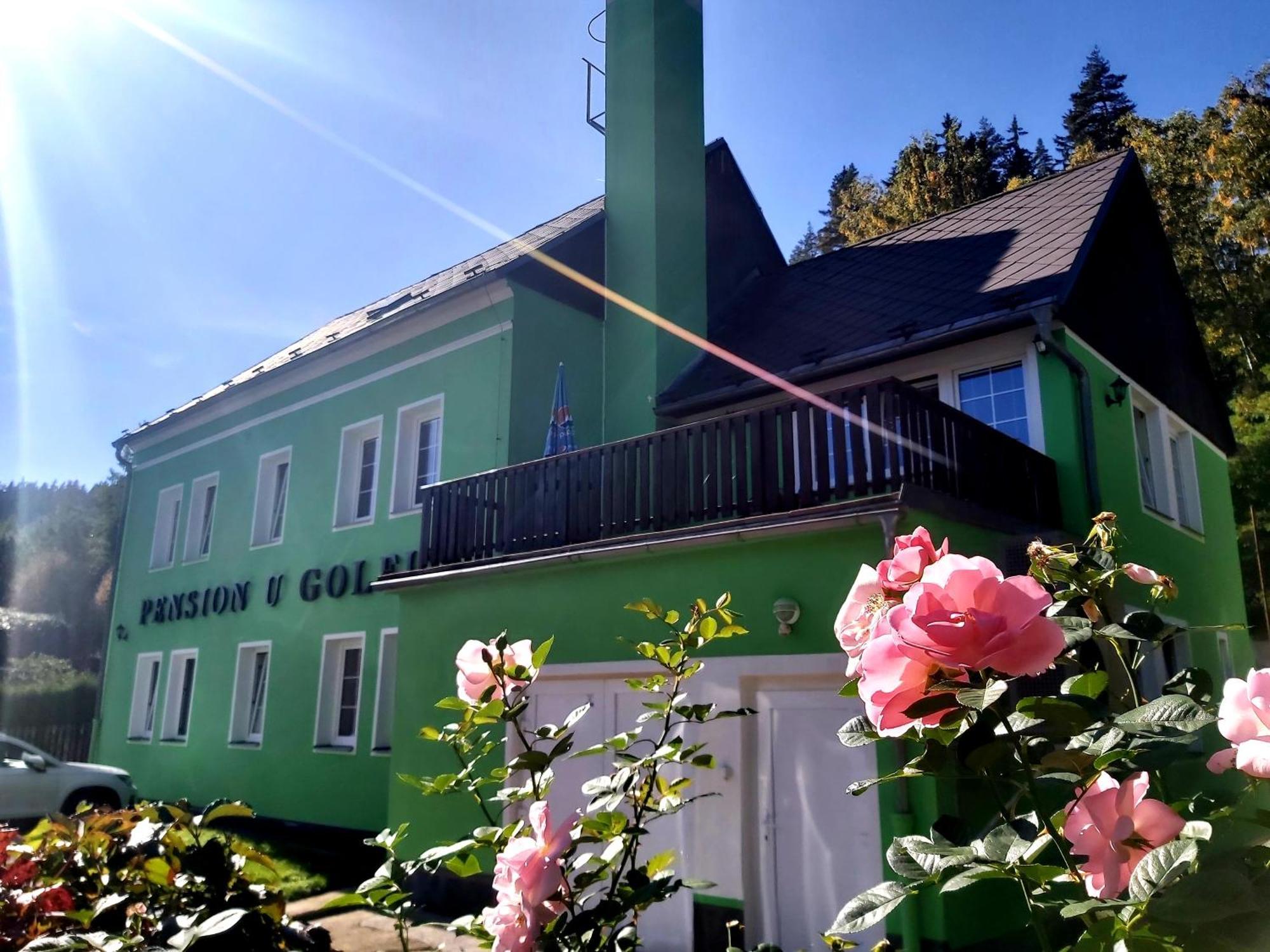 Pension U Golfu Cihelny Карловы Вары Экстерьер фото