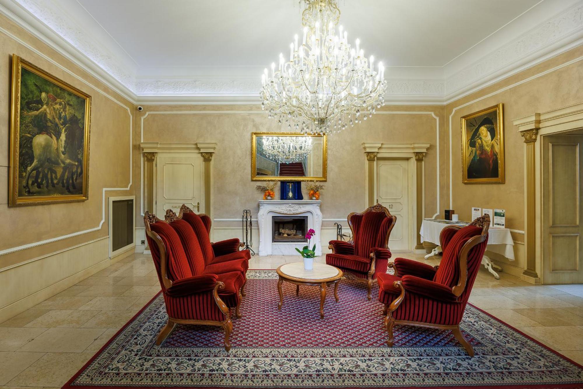 Pension U Golfu Cihelny Карловы Вары Экстерьер фото