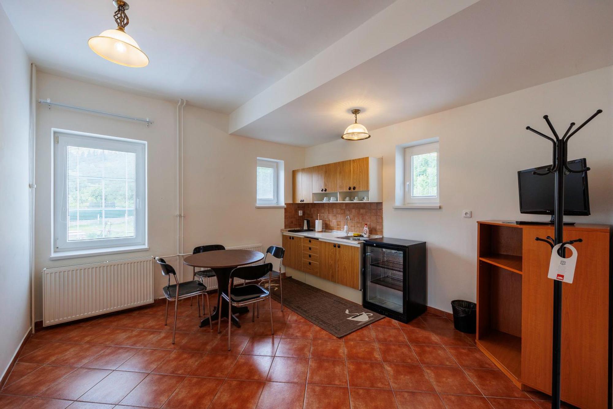 Pension U Golfu Cihelny Карловы Вары Экстерьер фото