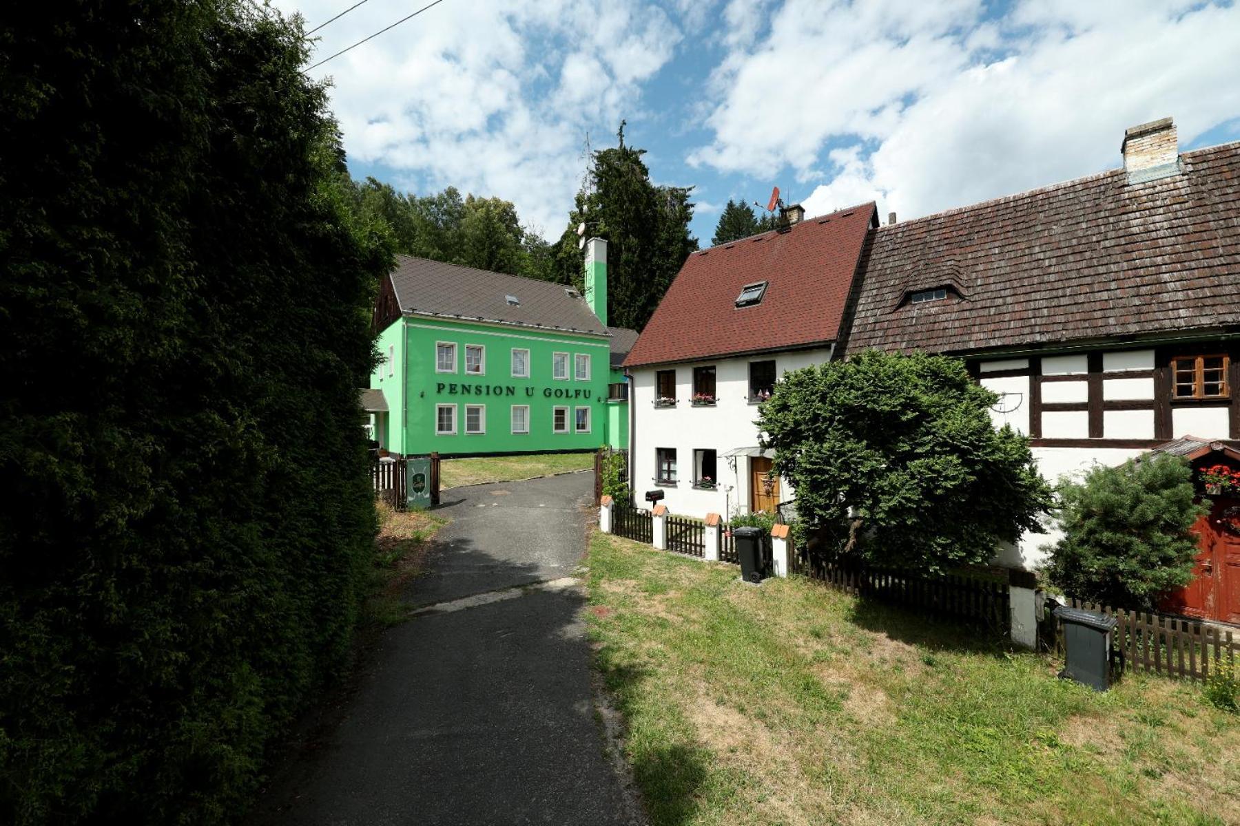 Pension U Golfu Cihelny Карловы Вары Экстерьер фото