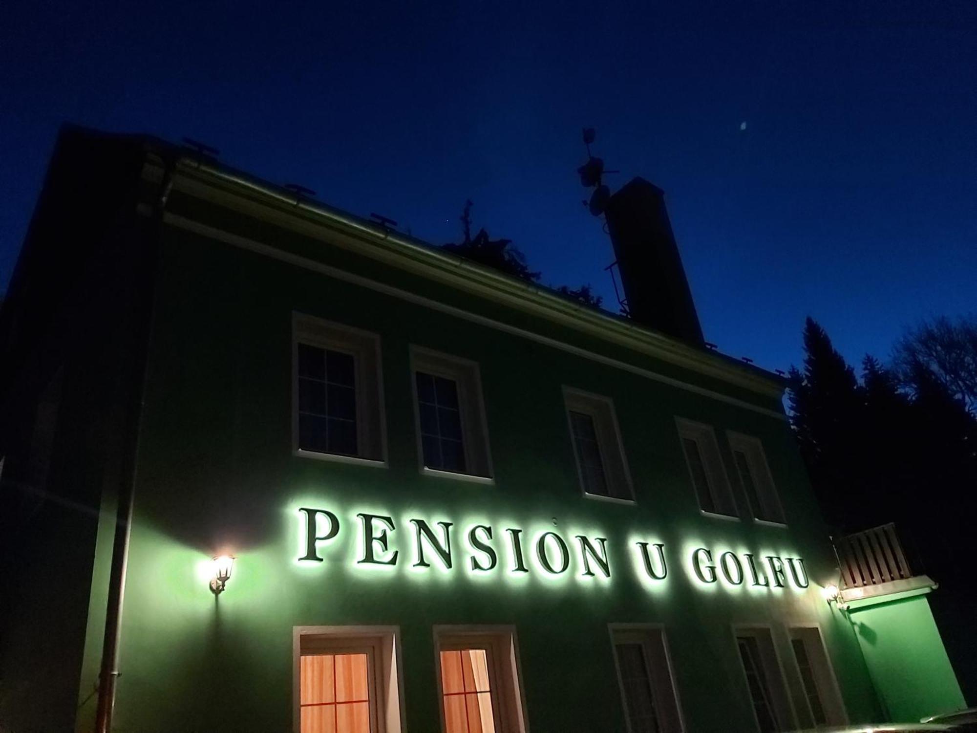 Pension U Golfu Cihelny Карловы Вары Экстерьер фото